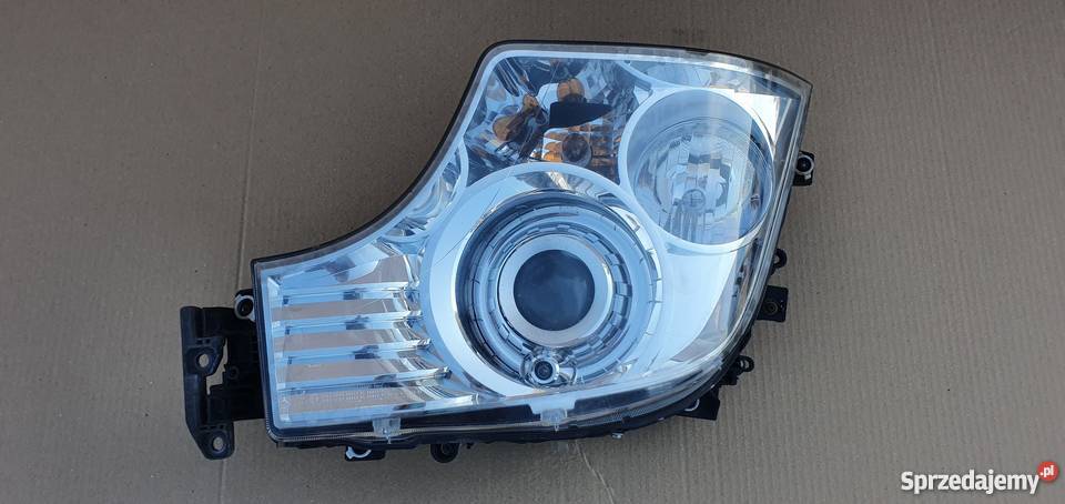 MERCEDES ACTROS MP4 XENON LAMPA REFLEKTOR