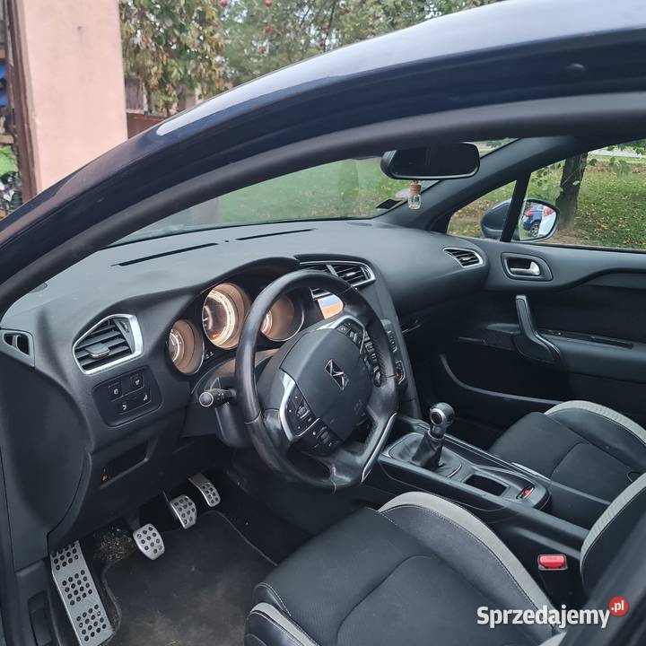DS4 2011 16 benzyna 176000 nieuszkodzony DS 4