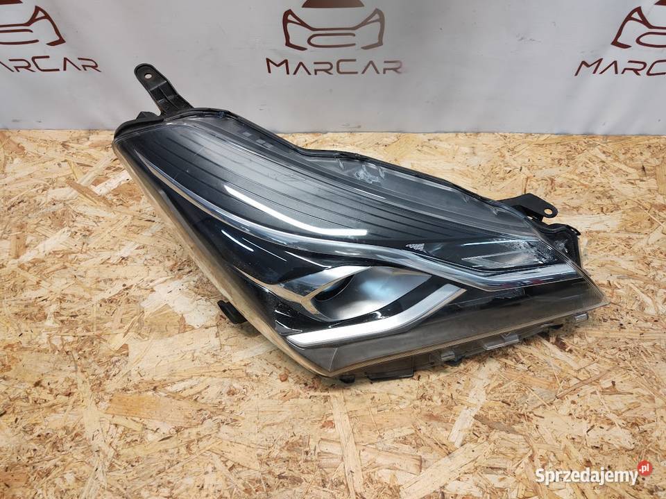 Lampa Prawy Przód Toyota Yaris III Lift Pleszew