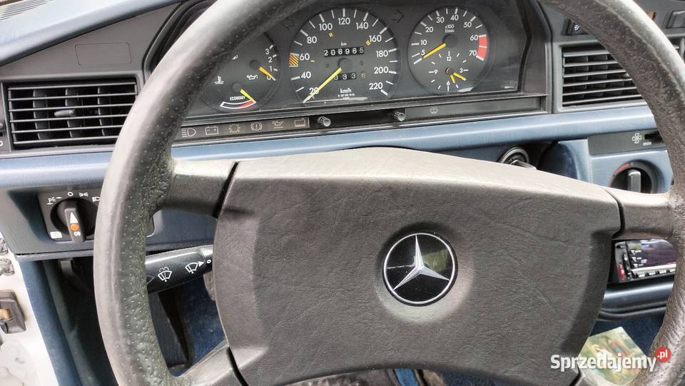 Mercedes W201 190e 5 bieg wąska listwa bez rdzy Mercedes-Benz wielkopolskie Kostrzyn