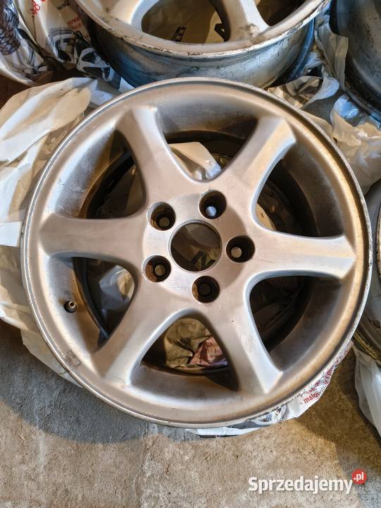 Volvo alufelgi 15 Tomaszów Mazowiecki
