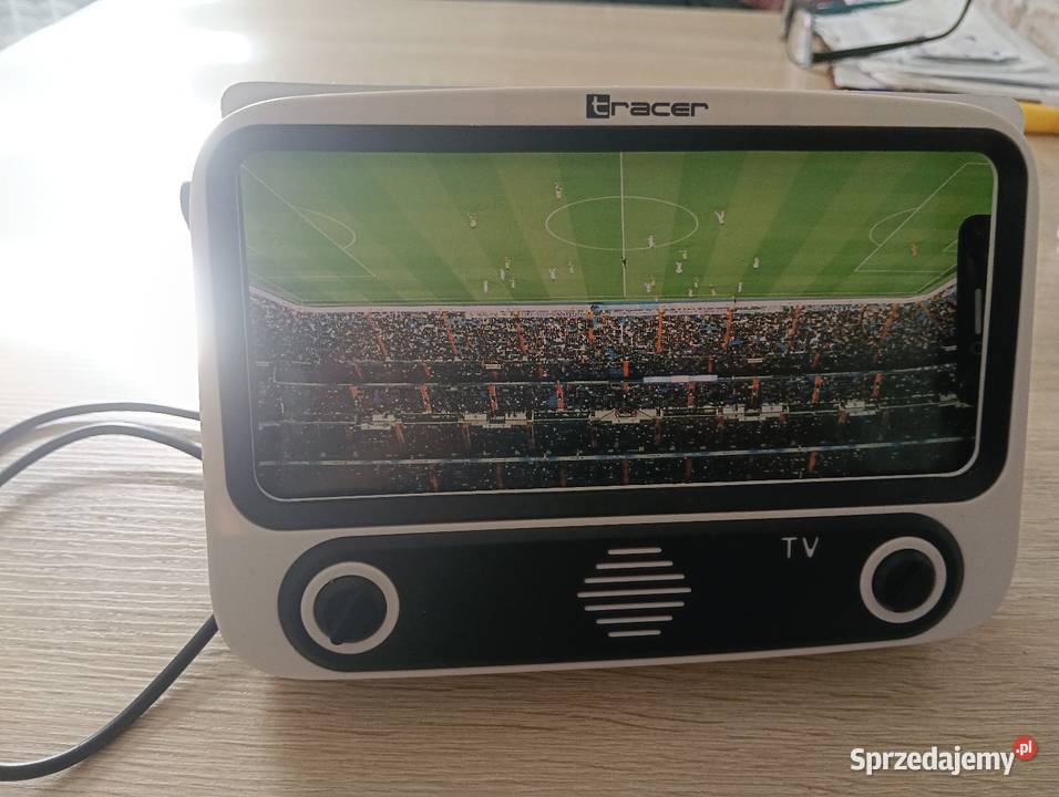To jest to głośnik bluetooth i ma radio też jest Biała Podlaska sprzedam