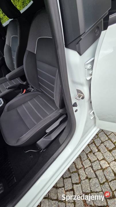 Dacia Sandero Salon ASO bezwypadkowy podkarpackie