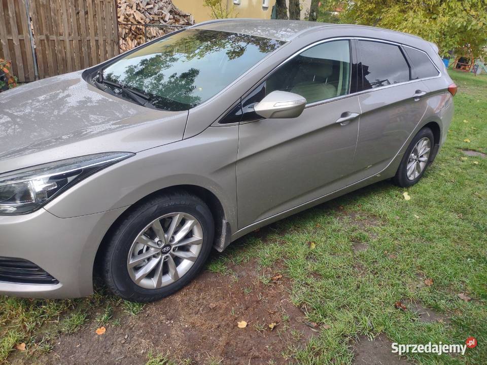 Hyundai i40 podgrzewane fotele Samochody osobowe Świerczyna