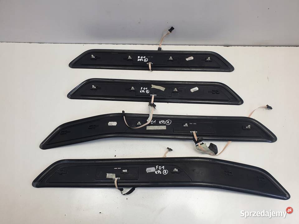 BMW F01 NAKŁADKA PROGOWA LISTWA Podświetlane Kpl Listwy i nakładki Rudka