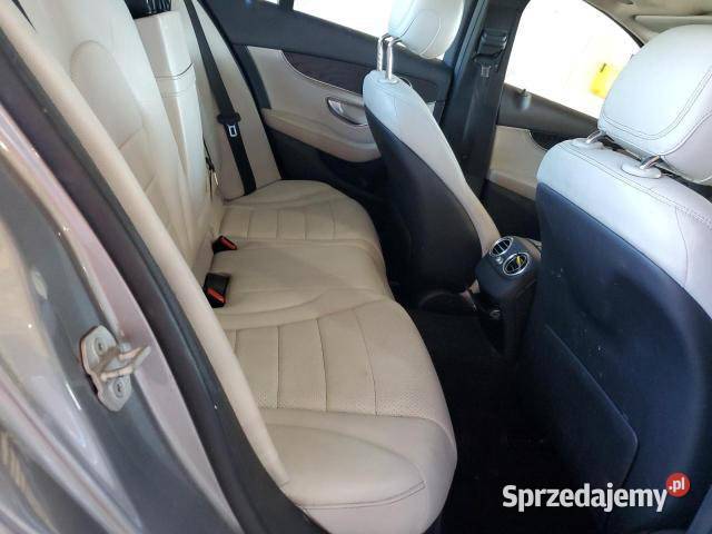 2016 MERCEDESBENZ C 300 4MATIC z USA Warszawa