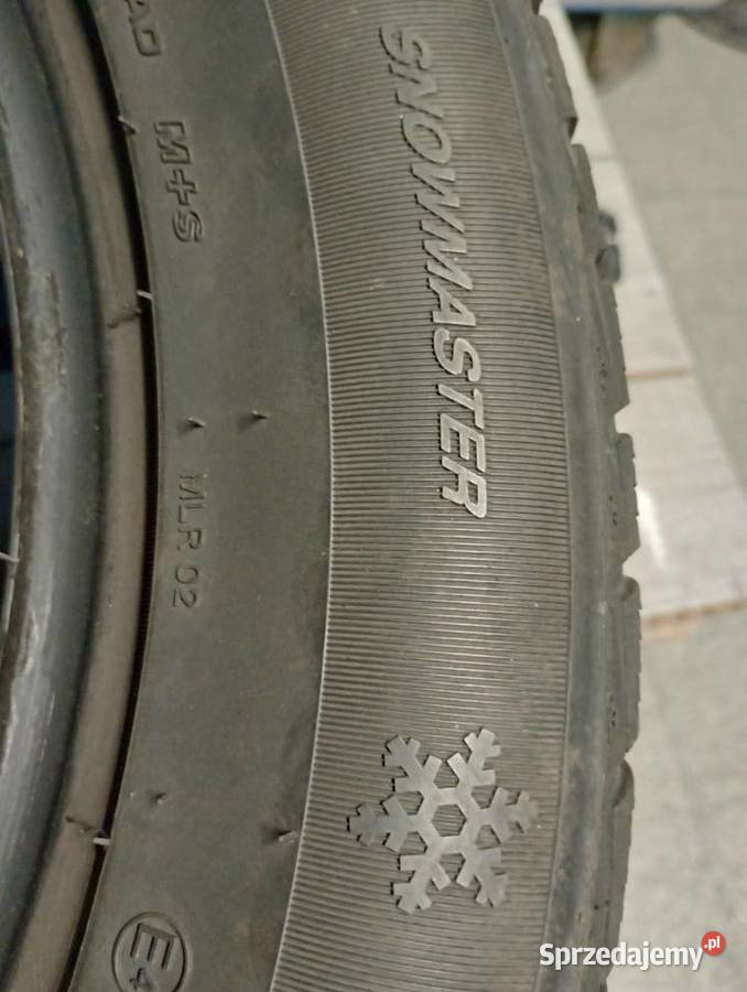 Sprzedam komplet opon zimowych 22555R18 DOT 2621 Dzierżoniów