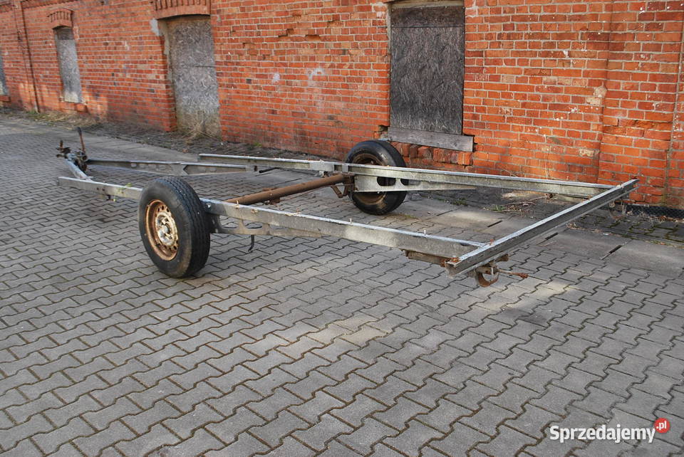 PODWOZIERAMA DO PRZYCZEPY Grzebowilk