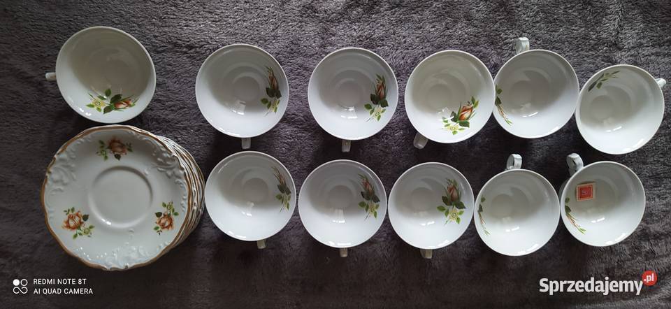 Zestaw pięknych filiżanek i talerzyków porcelana Wałbrzych