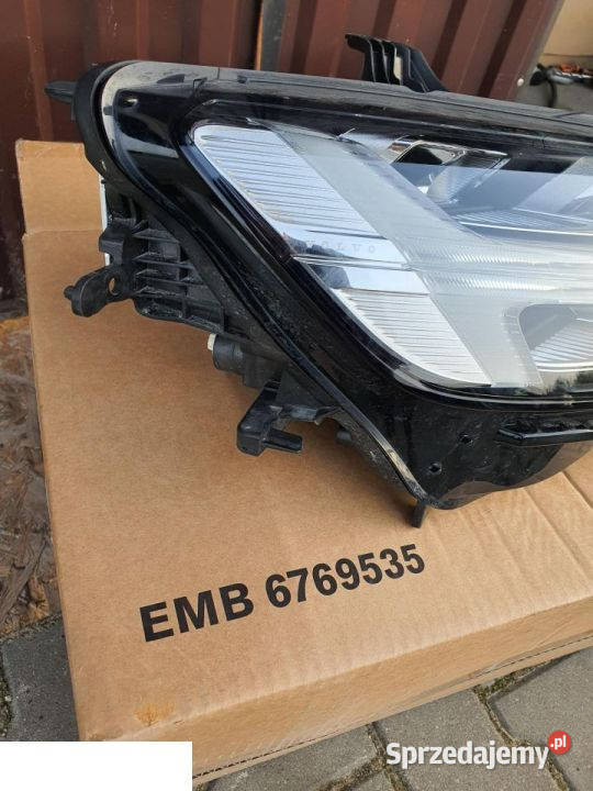Volvo v60 s60 II reflektor prawy przód MID LED Kozubszczyzna