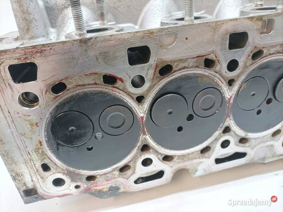 GŁOWICA KOMPLETNA 110428257R 15 DCI Nissan Głowice cylindrów