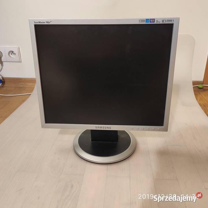 Монитор samsung syncmaster 740n не включается