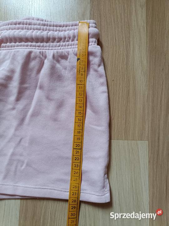 Krótkie różowe spodenki rozmiar S Łódź