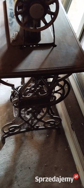Stara Maszyna Singer plus stolik żeliwny Wolsztyn