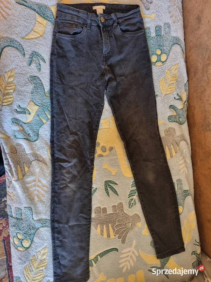 Spodnie damskie jeansowe Moda i Styl Lwówek