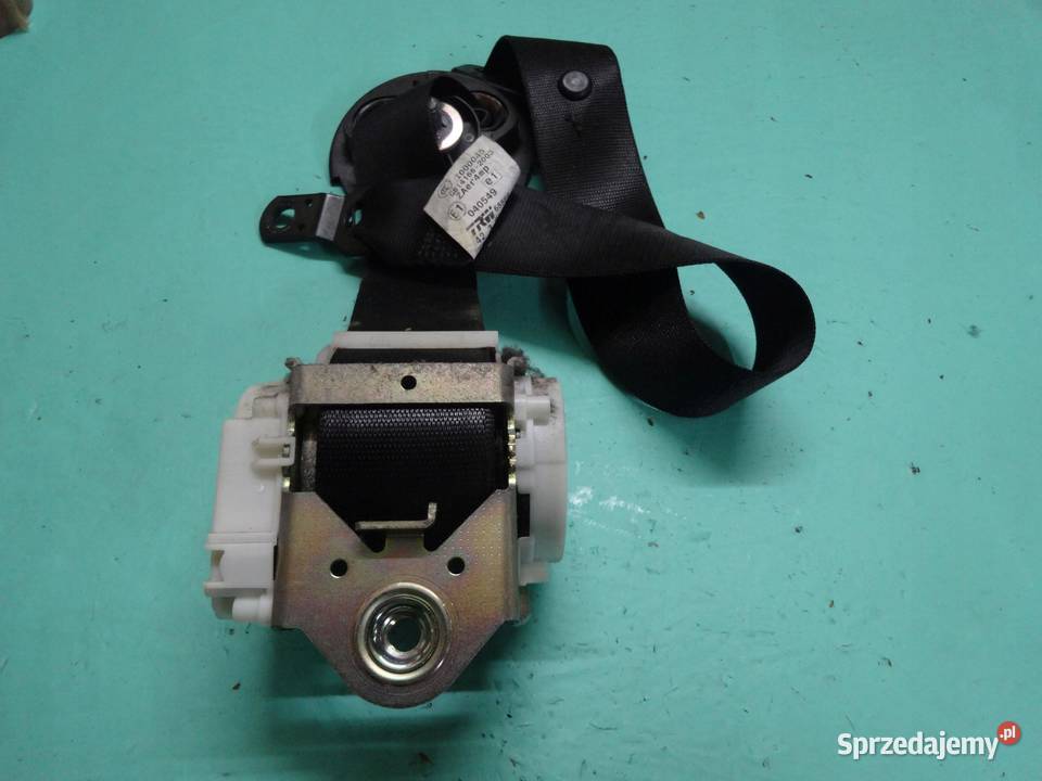 BMW X3 E83 06r pas bezpieczeństwa prawy przód