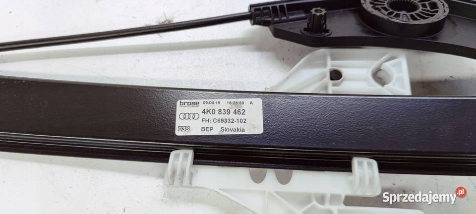 MECHANIZM SZYBY PRAWY TYŁ AUDI A6 C8 4K0839462 Wyposażenie elektryczne Przystajń