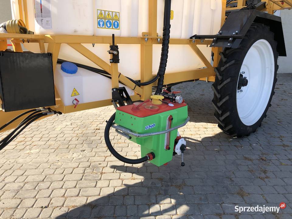 Opryskiwacze zaczepiane Boguslav Titan 3000l Zaczernie