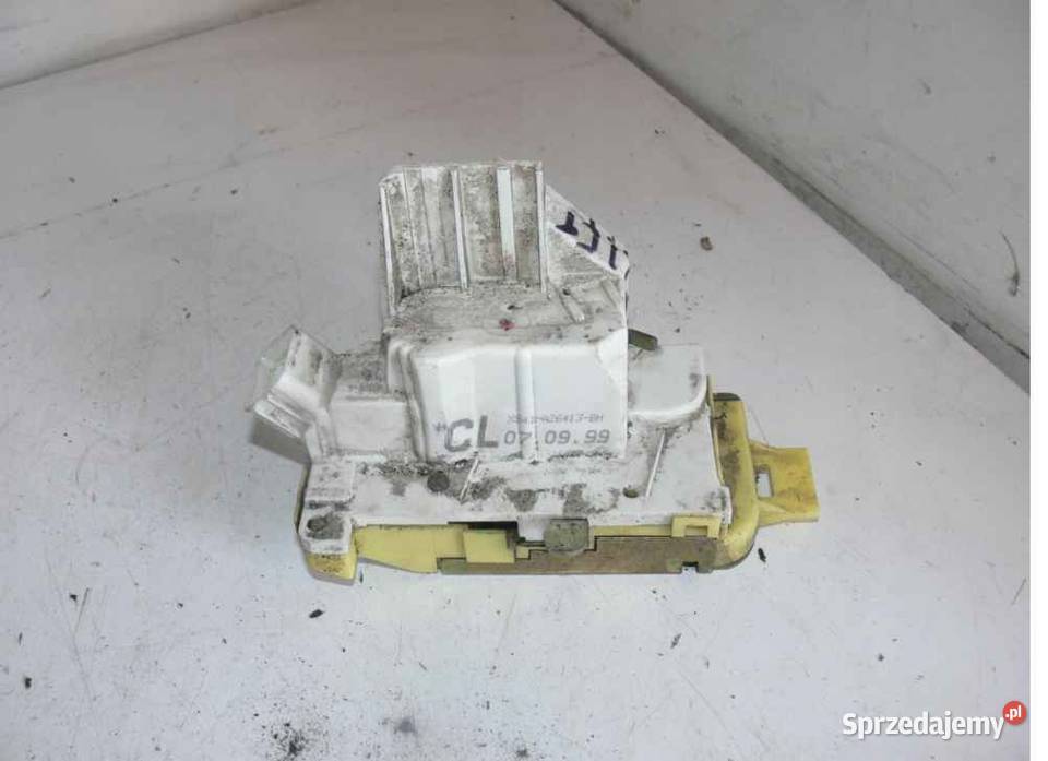 FORD FOCUS MK1 FL ZAMEK TYŁ LEWY XS41A26413