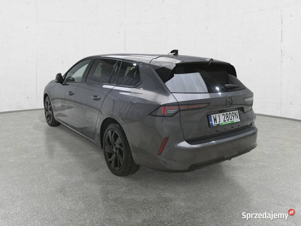 Opel Astra L 2021 Komorniki