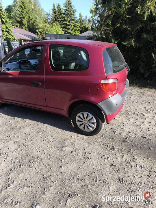 Yaris 10 2001 r