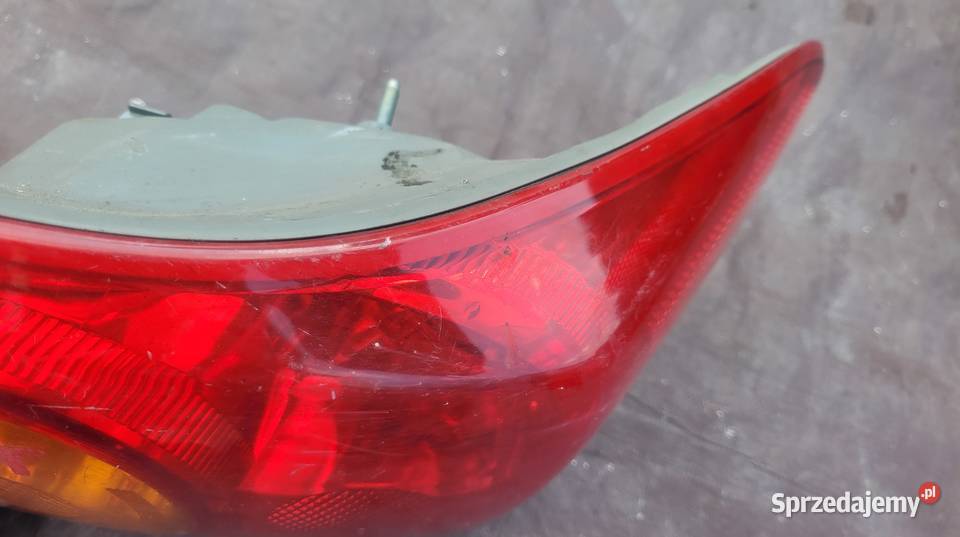 LAMPA PRAWA PRAWY TYŁ TOYOTA COROLLA E15 1017 Ruda Śląska