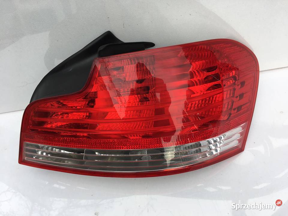 BMW E82 E88 PRAWA LAMPA TYŁ COUPE Ostroróg