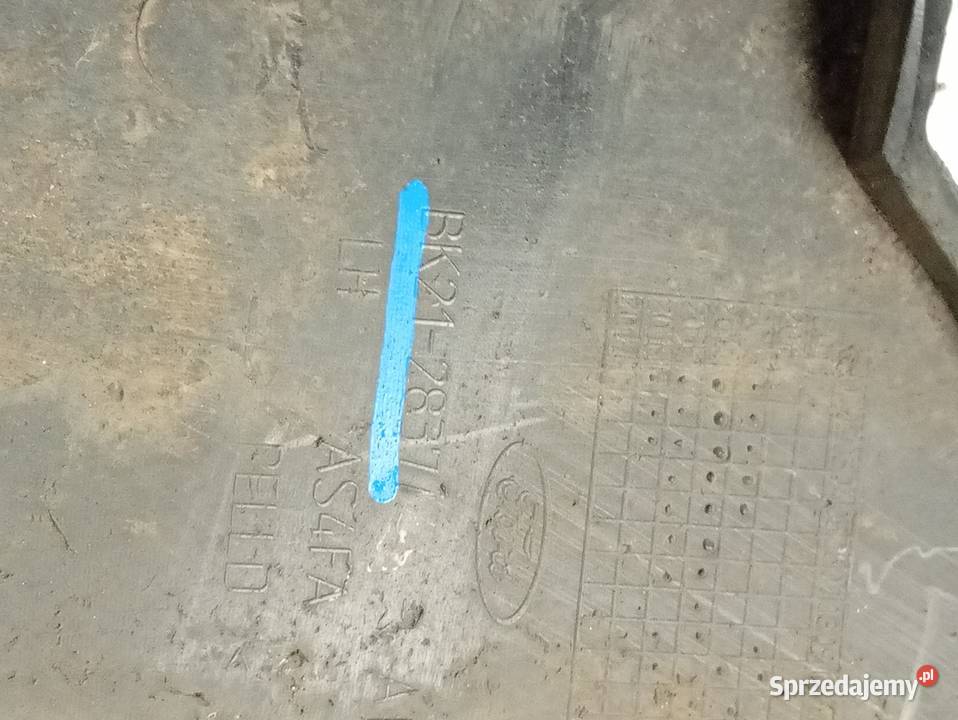 Osłona nadkola lewa nadkole plastikowe BK2128371 Rok produkcji 2014