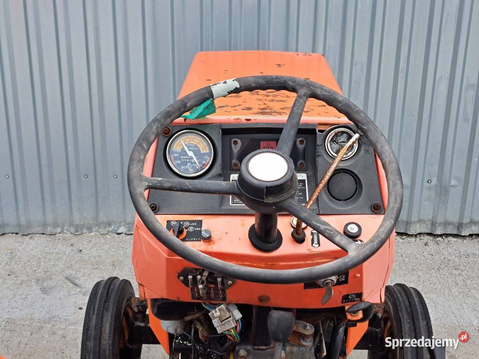 Traktorek traktor HINOMOTO E182S 18 24 Małuszyn