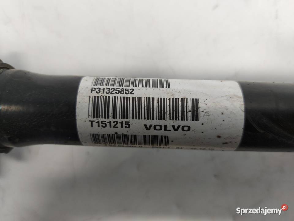 VOLVO XC90 II D5 Półoś przód lewa 31325852