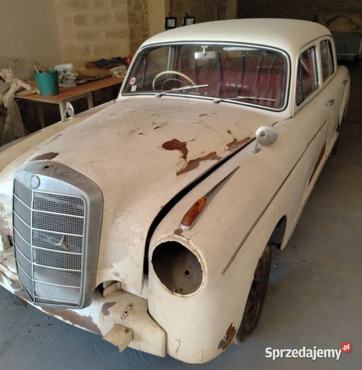 Mercedes ponton skrzydlak w110 w111 w180 w120 Rok produkcji 1959 Częstochowa