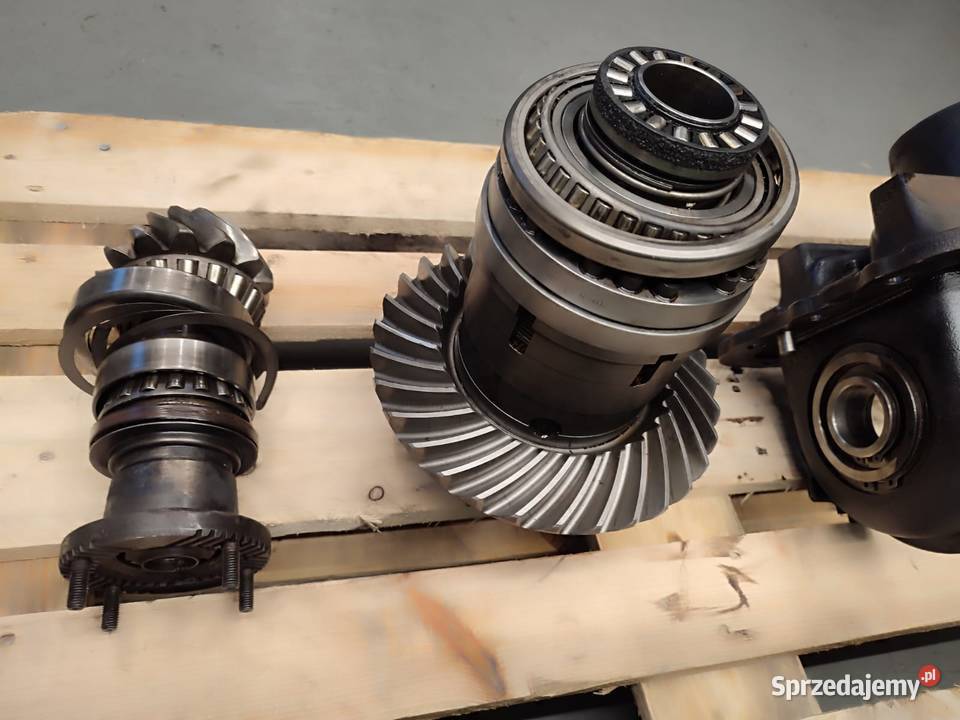 Dyferencjał Massey Ferguson 8727 4293140M94 Wilkowo
