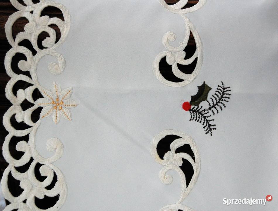 Bieżnik obrus świąteczny haftowany poliester 121 Lublin
