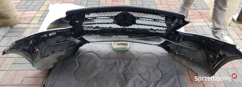 Zderzak Przód MERCEDES CKLASA W205 lakier 988