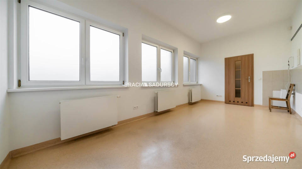 wynajmu lokalu Kraków Jesionowa 195m2