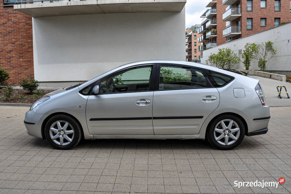 Toyota Prius 15 LPG Hybryda Automat Salon Wrocław sprzedam