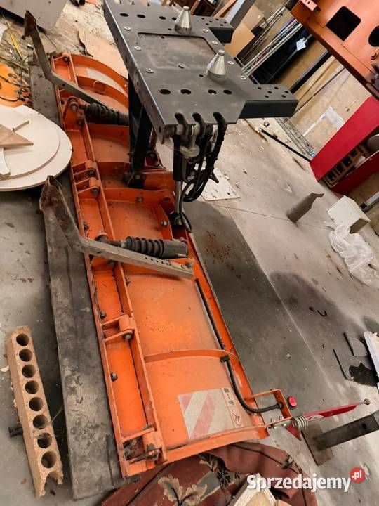 Pług solarka posypywarka piaskarka acometis Rzeszów