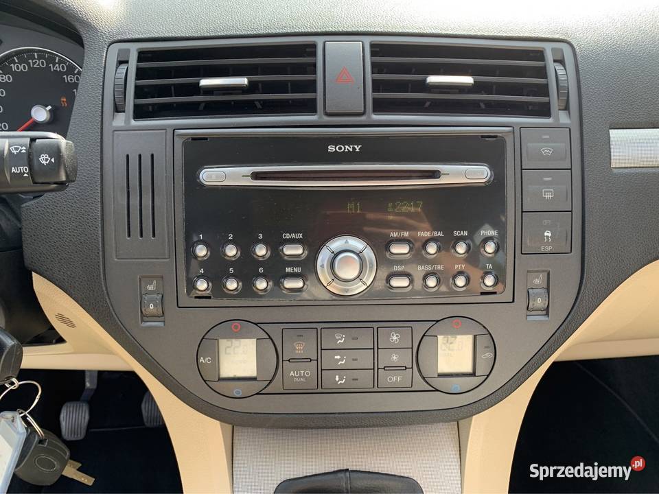 Ford C 18 Benzynka GHIA Skóra Tempomat 125KM Lubaczów