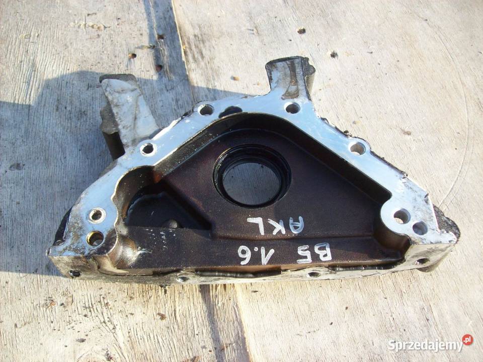 A4 Passat B5 16 8V AKL Uszczelniacz obudowa walu