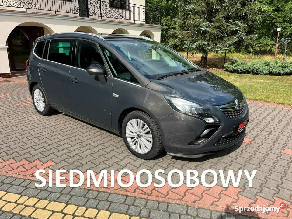 Opel Zafira 14 140 7 foteli Kamera Nowe opony wielofunkcyjna kierownica Lipówki