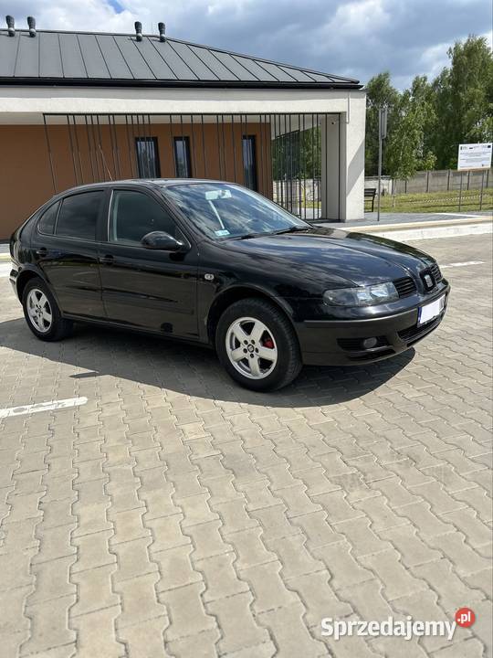 Leon 2005 r 16 LPG dobrze wyposażony sprawna Kielce sprzedam