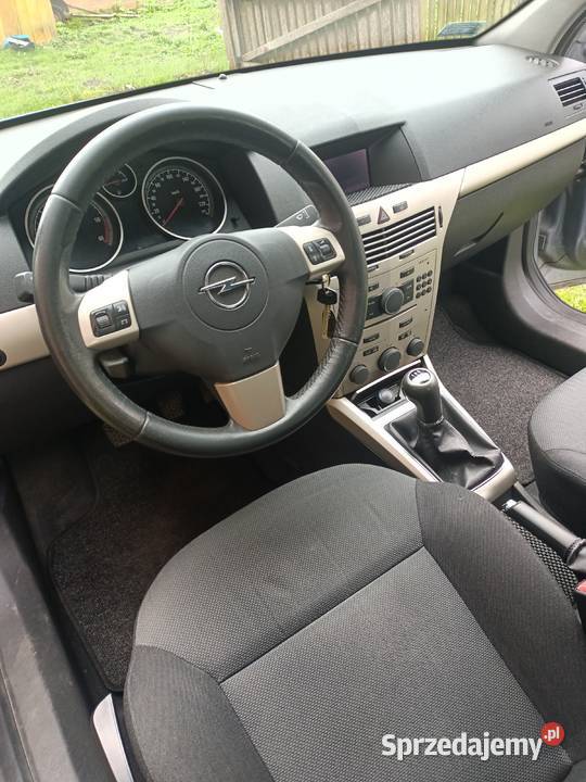 Opel astra 17 cdti Michów