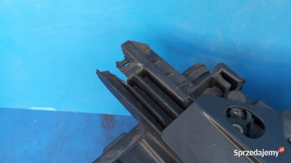 LAMPA REFLEKTOR PRAWY PRZÓD EU 3G1941082C VW osobowe Nowy Tomyśl