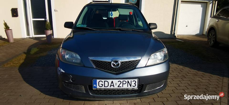 Mazda 2 na dojazdy do nauki niskie spalanie aluminiowe felgi sprzedam