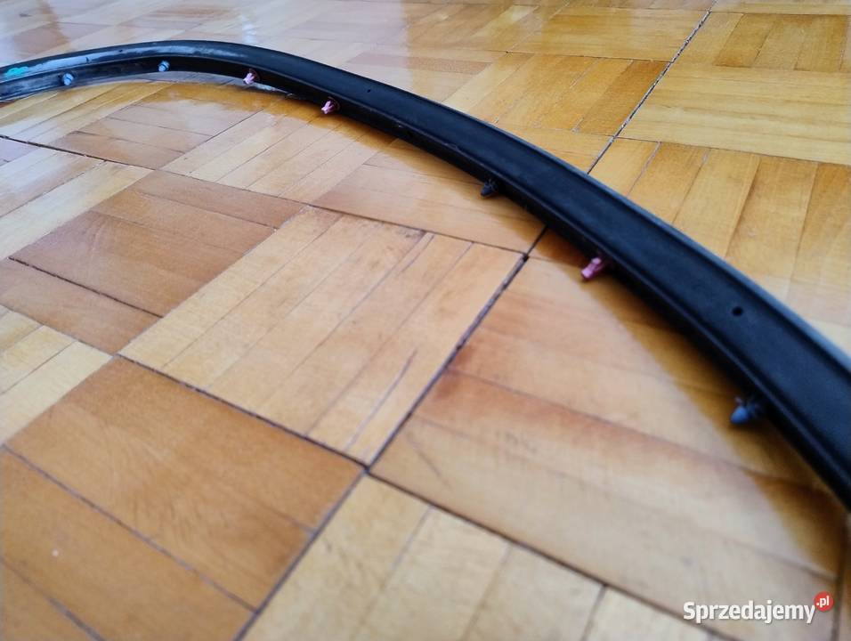 Audi A4 B6 Uszczelka drzwi zewnętrzna prawy Dębica