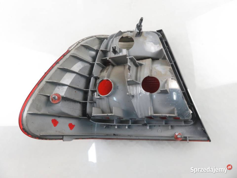 LAMPA PRAWA TYLNA BMW 3 E46 8383822 sprzedam