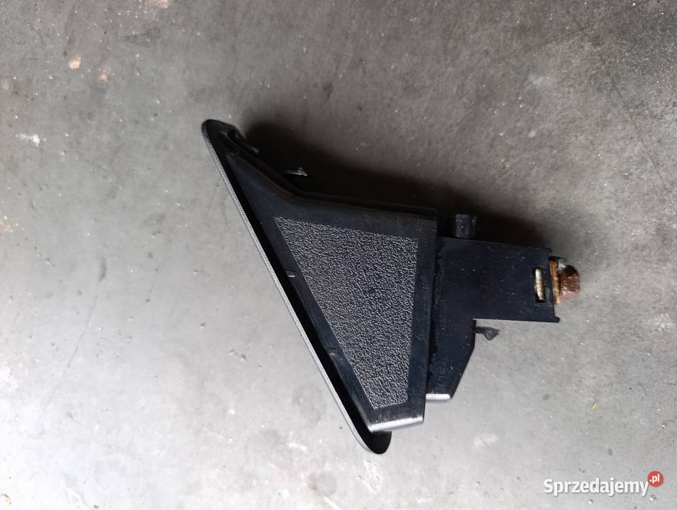 Lampa rejestracji Ram 1500 V generacja Czarny Las