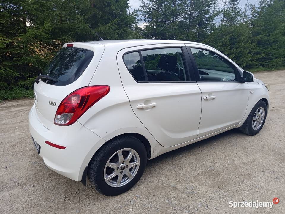 HYUNDAI i20 2012 12 benzyna 135 366 Zadbany manualna łódzkie
