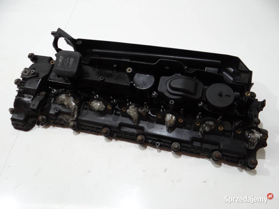 POKRYWA ZAWORÓW BMW E60 E61 30 D 7789395 Głowice cylindrów Strzyżewice