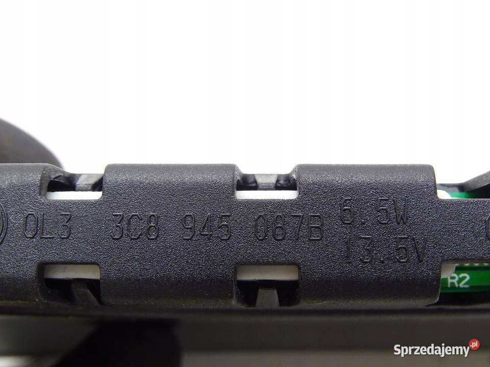 TRZECIE ŚWIATŁO STOP STOPU VW PASSAT CC
